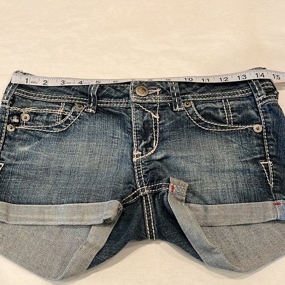 Source Of Wisdom Cuffed Low Rise Shorts Size 3 - Picture 3 of 16
